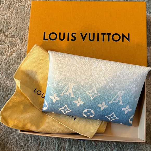 Louis Vuitton Kirigami Pouchette - Medium size only - Picture 2 of 9